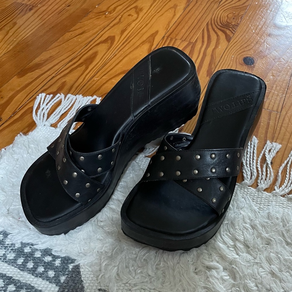 vintage wedge sandal🤍